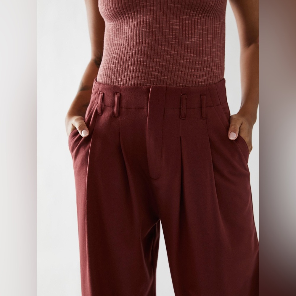 NWOT FREE PEOPLE Calla Tailored Trousers In Burgundy MSRP $98 Size 8 - Picture 3 of 8